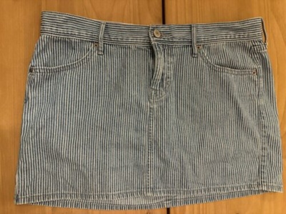 Old Navy Denim Striped Mini Skirt Size 8